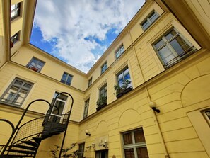 Exterior - La Venelle Saint-Nicolas (Rouen)