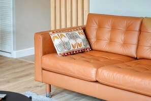 Signature Studio Suite, 1 Queen Bed, Non Smoking, Garden View (Appartement Le Normandie) | Living area - La Venelle Saint-Nicolas (Rouen)