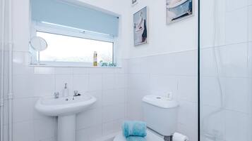 Shower, towels