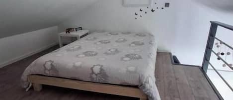 2 chambres, Wi-Fi gratuit, draps fournis