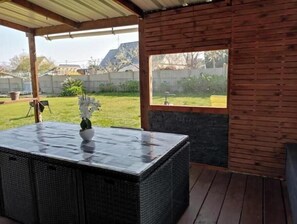 Terrace/patio - Gîte Duplex à Erquy - Cosy getaway just a stone's throw from the sea (Erquy)
