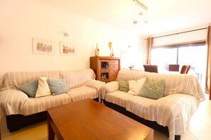 Living area - Villa Salt, Sun, South (Vila Nova de Cacela)