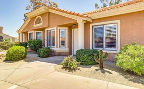 Exterior - Palm Desert Condo | Pool + Golf Nearby (Palm Desert)