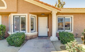 Exterior detail - Palm Desert Condo | Pool + Golf Nearby (Palm Desert)