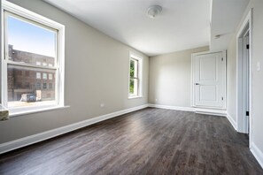 Interior - Slick, Modern Retreat Near Downtown Sleeps 8 (Chicago)