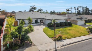 Exterior - Delightful Retreat - 4BR Villa (Mission Viejo)