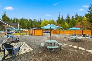 Outdoor dining - Unique Tiny Home Village, 3 units,  Beach Access (Port Ludlow)