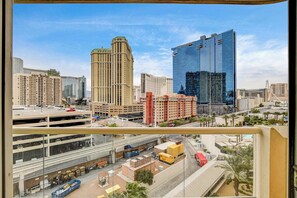 Interior - Stunning Strip View Penthouse, Balcony 37617 (Las Vegas)
