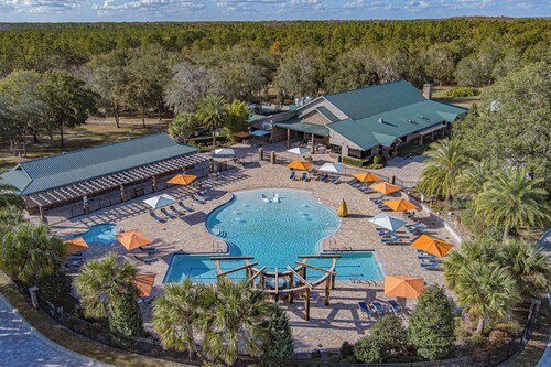 ADA 1-bedroom cottage at Black Prong Resort with roll in shower