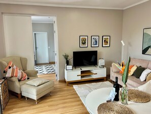Living area - Do Padre - a relaxing vacation in the heart of Portugal - our "Lisbon Apartment" (Brogueira)