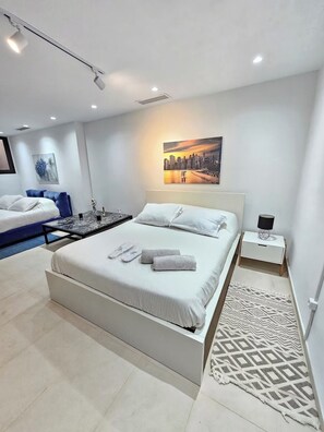 9 Schlafzimmer, Bügeleisen/Bügelbrett, Internetzugang, Bettwäsche