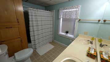 Towels, toilet paper