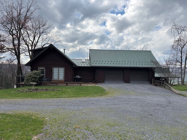 Exterior - Enjoy a beautiful log cabin overlooking Belleville, PA with stunning views (Belleville)