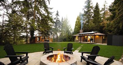 Evergreen Escape: Sauna, Cold Plunge & Hot Tub
Near the beautiful Deception Pass