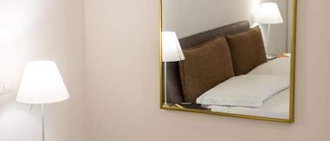 1 bedroom, in-room safe, iron/ironing board, WiFi