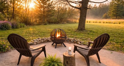 Private 2 RV Glamping Retreat w/ Hot Tubs