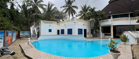 House, 4 Bedrooms, Accessible, Smoking | Pool