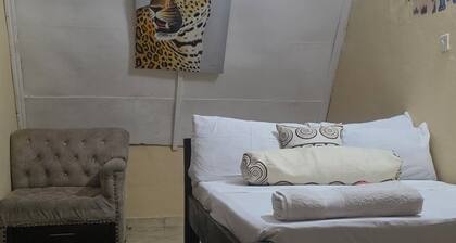 Luxurious 4-bedroom Holiday House With Pool Access in Diani Beach