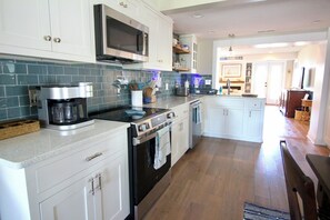 Microwave, oven, stovetop, dishwasher - NEW! Still Waters Cottage. Charming 3-Bedroom Home, New To the Rental Market!! (Cape Charles)