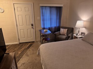 1 bedroom, iron/ironing board, free WiFi, bed sheets - Slice of Seven @ Rustic Ridge in Granite Dells (Prescott)