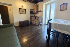 Living area - Vrbo Property (Molina)