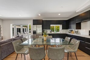 Dining room - Villa Solara | Pool · Cinema · Basketball Court  (North Miami Beach)