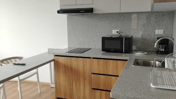 Apartamento clássico, vista para a cidade | Cozinha privada