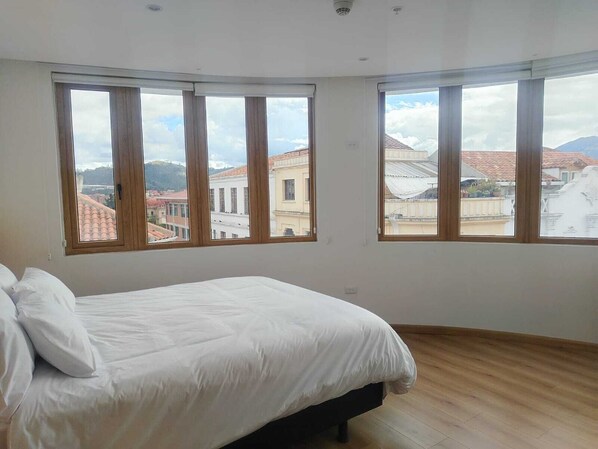 Apartamento clássico, vista para a cidade