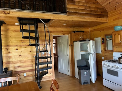 The Cottage on Robin Hood Lake Off Grid Adventures