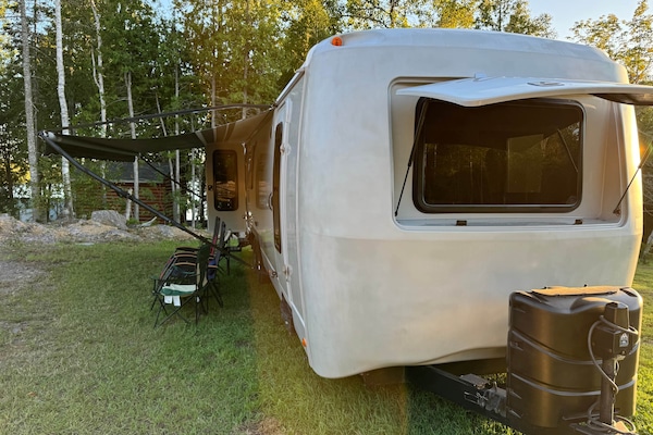 Front of Boardwalk RV
