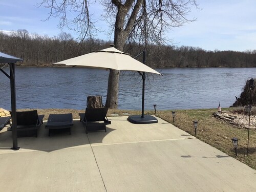 Hudson River Cottage Close to Saratoga Springs