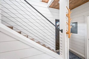 Interior - Ammonoosuc Riverfront House (Littleton)