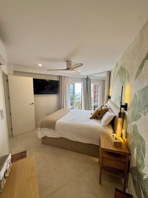 Room - Elegant, sun soaked, two bedroom apartment with pool in the heart of Adeje (Adeje)