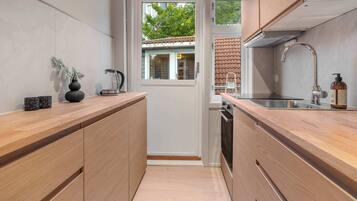 Kühlschrank, Ofen, Herdplatte, Geschirrspüler