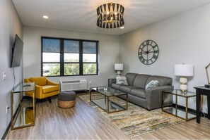 Unclassified image, 3 of 11, button