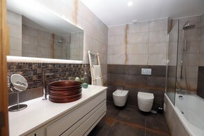 Hair dryer, towels - JB Ria Mar ll by Meditrust (Alvor)