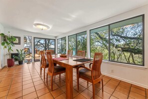Dining - Balcones Retreat w Private Pool, Near Parks & DT! (Austin)