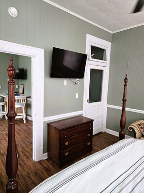 Room - Bank of Robersonville Railroad Loft (Robersonville)