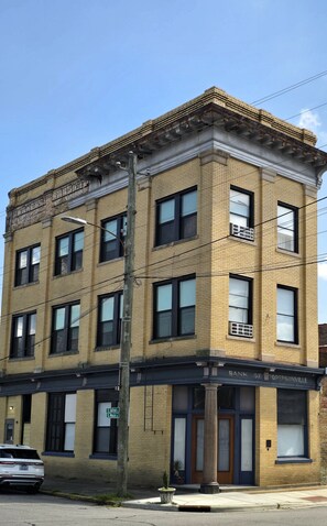 Exterior - Bank of Robersonville Railroad Loft (Robersonville)