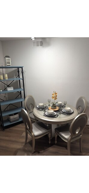 Oklassificerad bild, 5 av 12, knapp