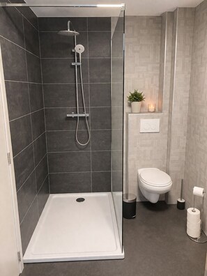Handtücher, Toilettenpapier