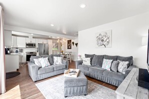 Imagen sin descripción, 3 de 33, botón