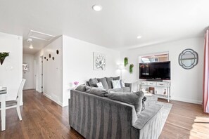 Imagen sin descripción, 4 de 33, botón