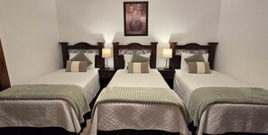 Room - We are the best choice for a quiet and comfortable stay in Antigua Guatemala (Antigua Guatemala)