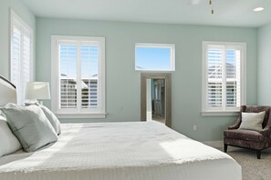 5 bedrooms, WiFi, bed sheets - Water Views • Gated Community Pool • Dream Maker (Navarre Beach)