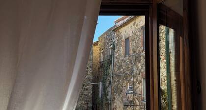 Campanile n1: Montemerano 5km from Terme di Saturnia with 2 bedrooms 2 bathrooms