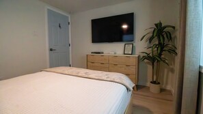 2 bedrooms, iron/ironing board, free WiFi, bed sheets - The Cozy Cabana 2BR New Port Richey Sims Park (New Port Richey)