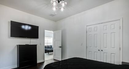 Delano Dreamscape Single Family Home - 2 Bed - 2 Full Bath