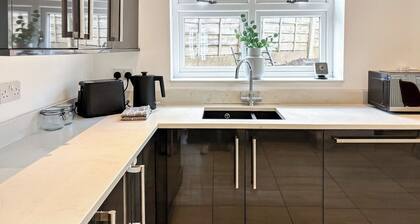 Luxury Entire Home | Near Manchester City Centre