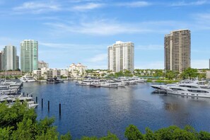 Marina - Cozy and Beautifull First Floor Apartment in Aventura Florida (Aventura)